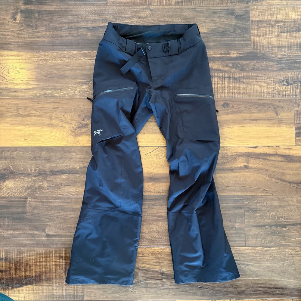 Like New Arc'teryx Sentinel Ski Pant, GORE-TEX
